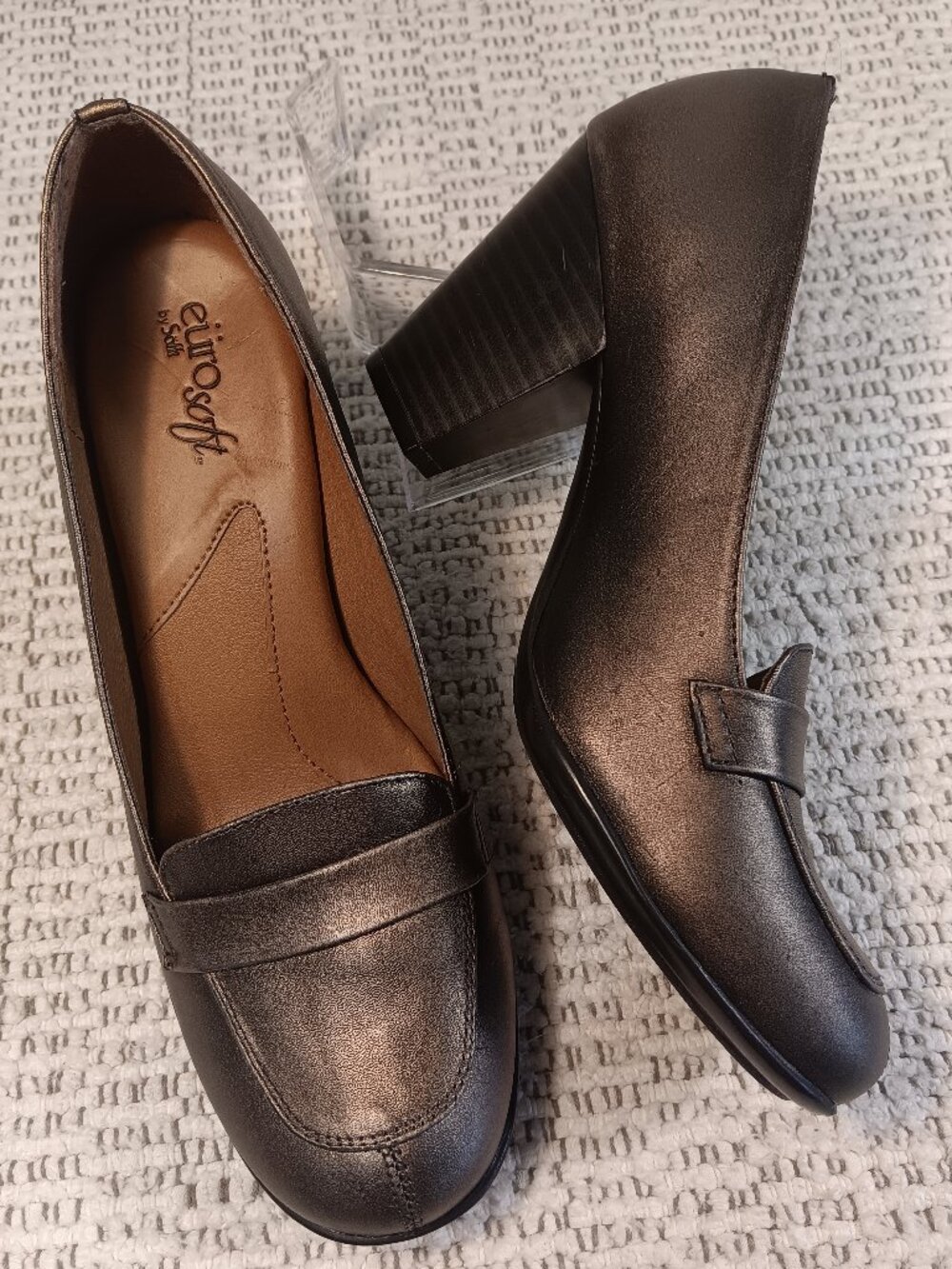 Eurosoft by Sofft 'Randi' Women's Leather Bronze Metallic Pumps sz 8 Medium